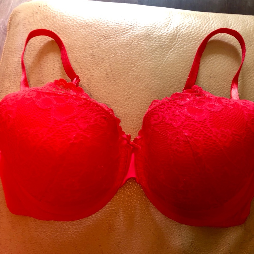 Red lace Bra by Sweet Nothings 36D Brand NEW